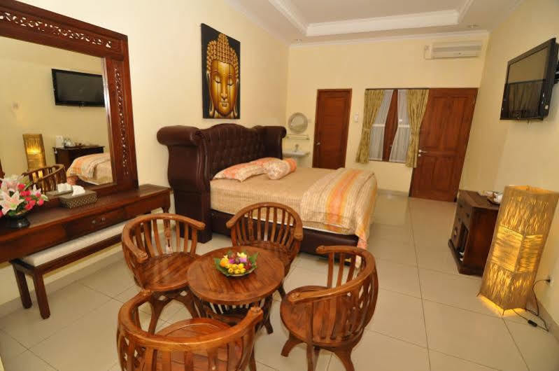 יוגיאקרטה Omah Semar Homestay מראה חיצוני תמונה